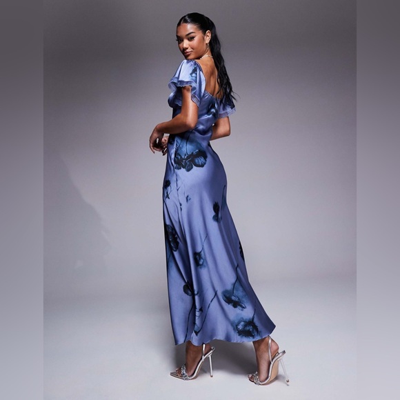 ASOS bardot midi dress with lace inserts in floral print - Picture 3 of 6